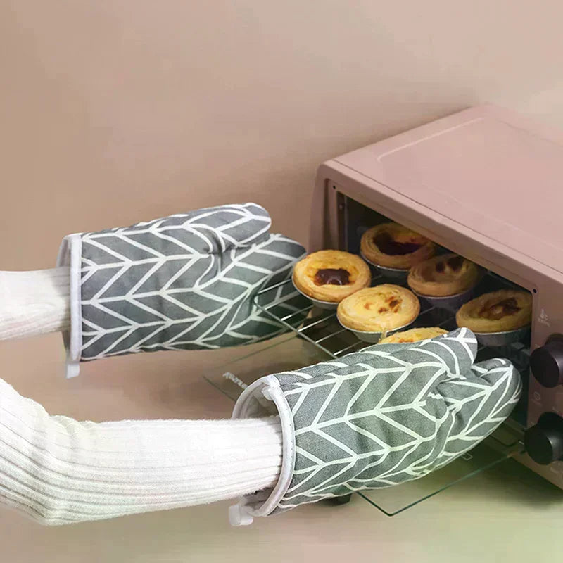 Oven Baking Gloves Oven Mitts Microwave Oven Gloves High-temperature Resistant Cotton Linen Gloves Kitchen Baking Tools Bakeware